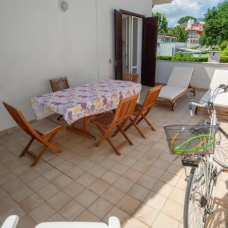 Comodo Trilocale Vicino Al Mare